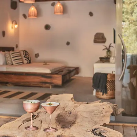 Flamingo & - Pet Friendly Отель